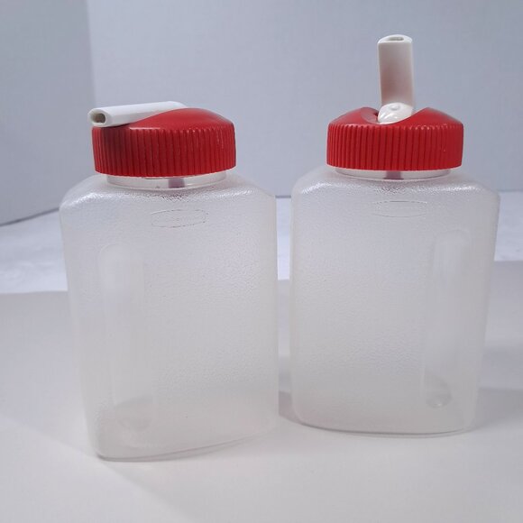 Rubbermaid Juice Box set 2 Sip Cap Straw red 3117 USA Litterless 8.5 oz small - Picture 1 of 9